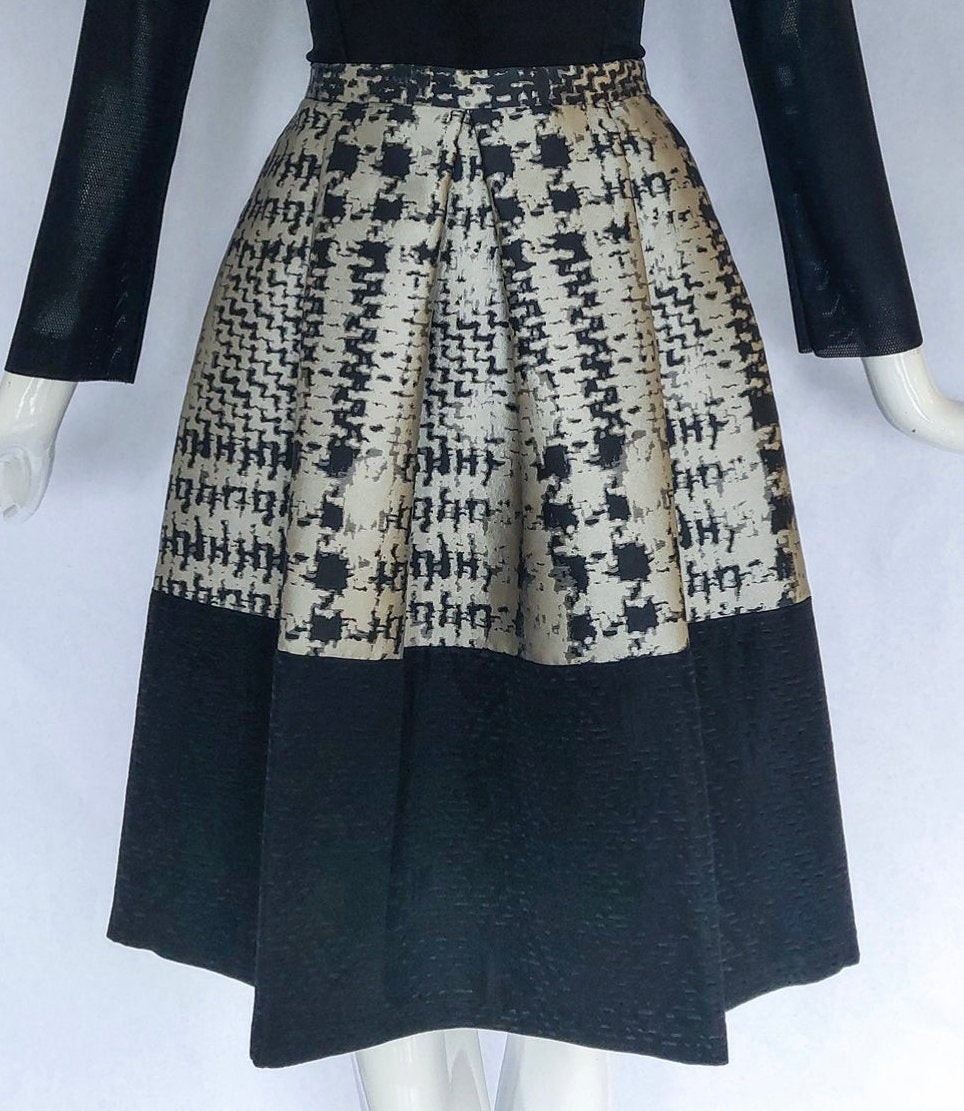 Helena Houndstooth Pleated Skirt